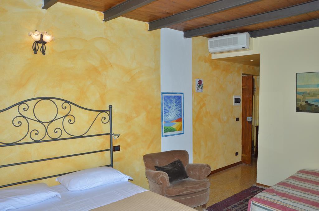 Locanda Dal Moccia La Spezia Buitenkant foto